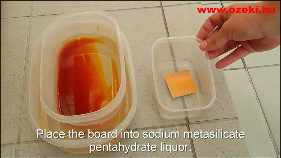 shaking your board in sodium metasilicate pentahydrate